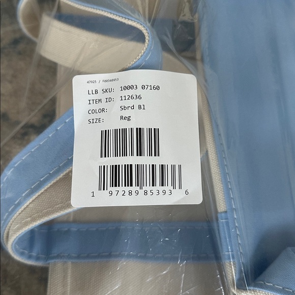 L.L. Bean Boat & Tote Medium seabord baby blue Canvas Bag NWT USA Made - Picture 6 of 6